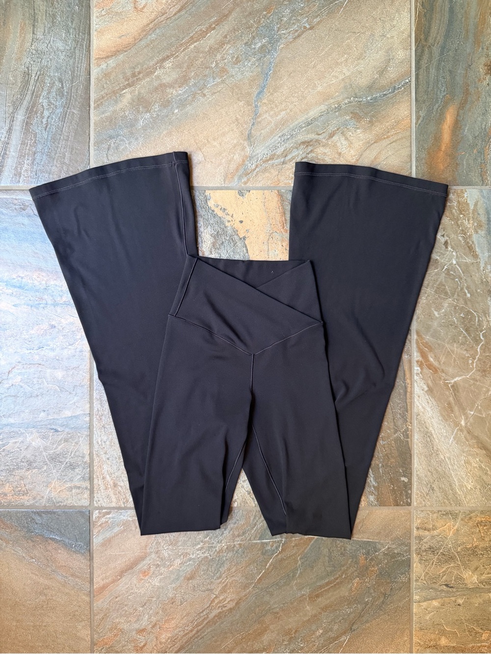 Aerie Offline Real Me High Waisted Crossover Flare Legging Size XS Black